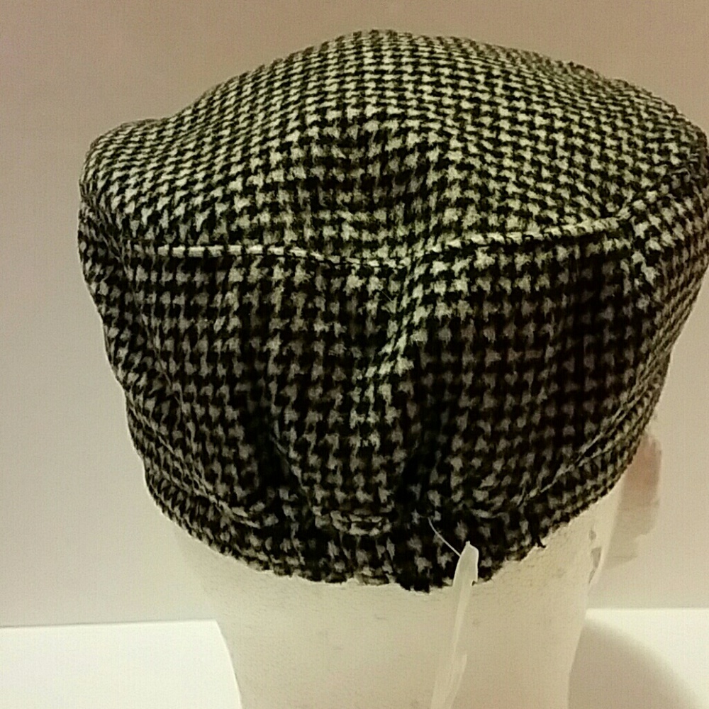 Winter cap - Picture 2 of 3